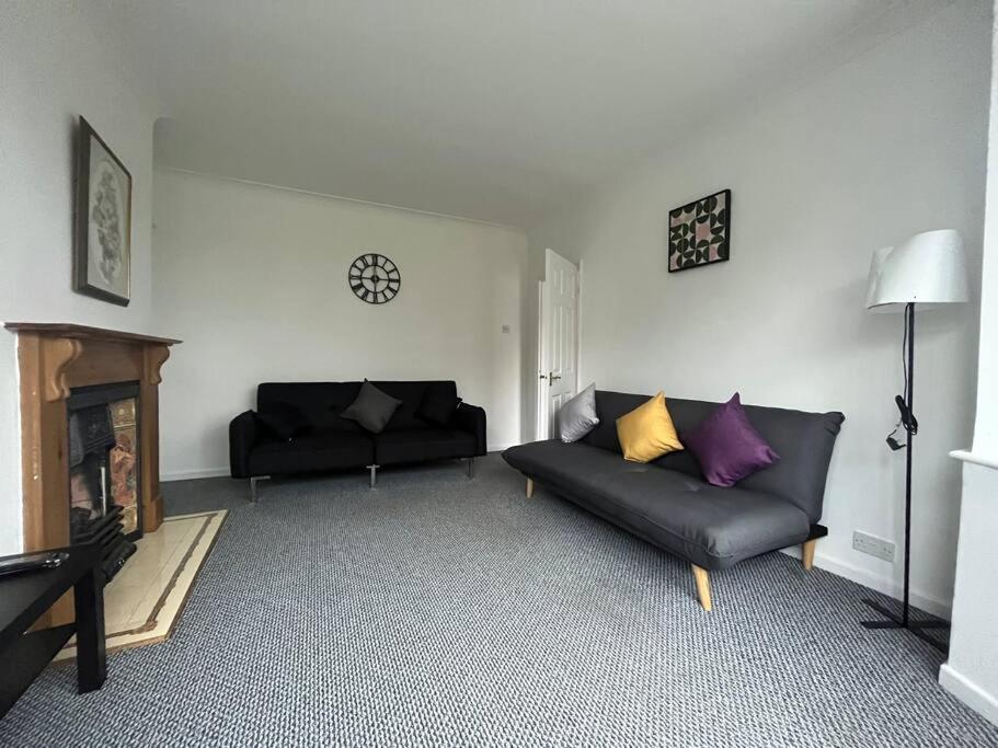 Spacious 4 Bed Home Near Nec, Jlr & Airport Parking For 3 Cars Ideal For Contractors! Солихалл Экстерьер фото